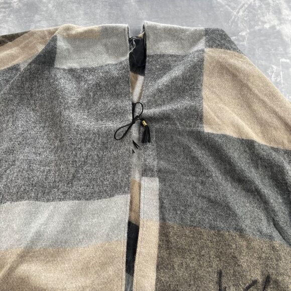 Marc New York Shawl One Size Tan Gray Plaid Fringe Soft Tassel Tie Front Wrap - Picture 2 of 15